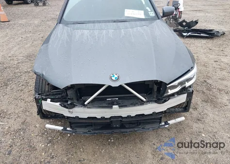 2020 BMW 330I xDrive from USA, damaged, VIN 3MW5R7J09L8B29039